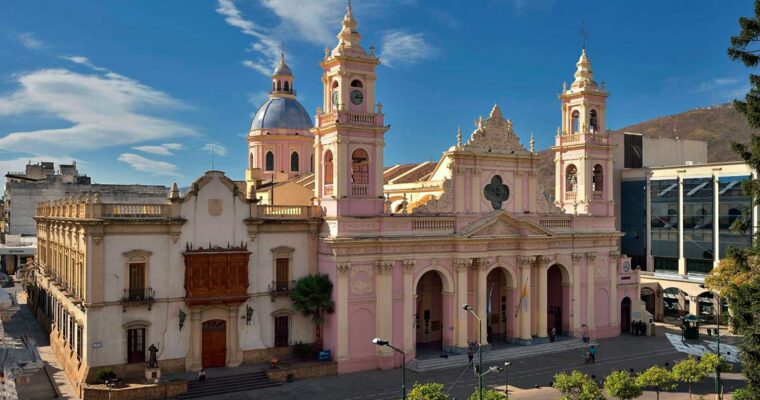 Descubre los encantos de Salta, la perla del norte argentino
